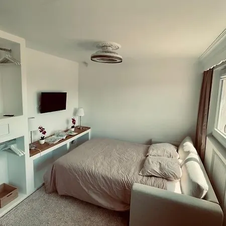 Apartment Des Pins