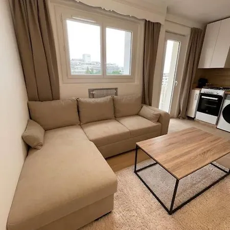 Des Pins Apartment Antibes