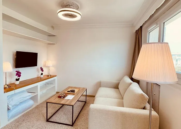 Des Pins Apartament Antibes